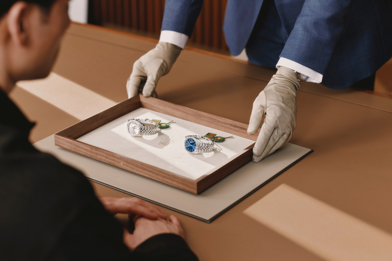 แบบฟอร์มการติดต่อ นำสว่าง - ตัวแทนจำหน่ายอย่างเป็นทางการของนาฬิกา Rolex