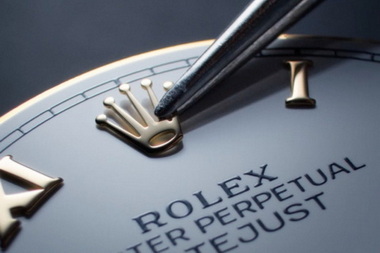 ความรู้ความชำนาญของช่างทำนาฬิกา Rolex ในประเทศไทย - นำสว่าง
