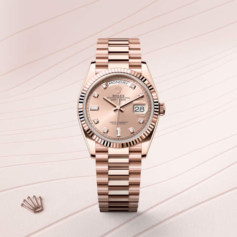 ด้านหน้า Rolex Day-Date ในวัสดุ เอเวอร์โรสโกลด์, m128235-0009 - นำสว่าง