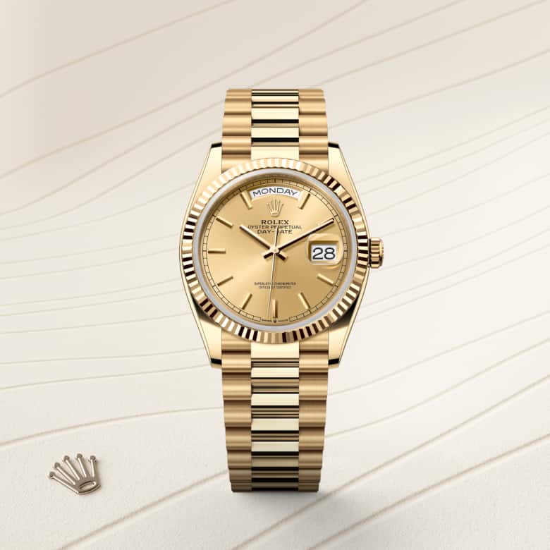 Front view of Rolex Day-Date in 18 ct yellow gold, m128238-0045 - Nam Sawang