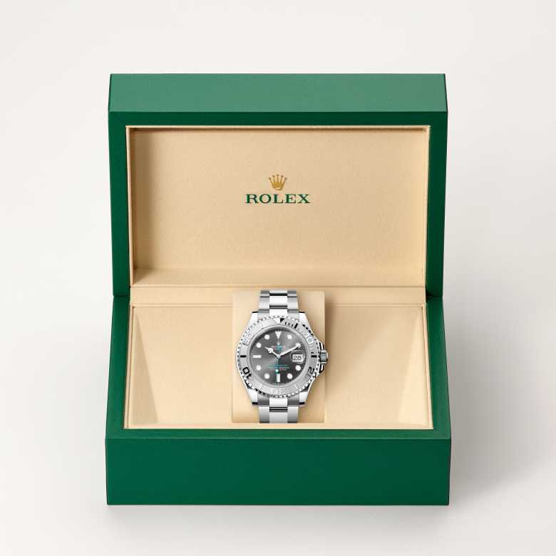 ด้านหน้า Rolex Yacht-Master ในวัสดุ Rolesium, m126622-0001 ในกล่อง - นำสว่าง