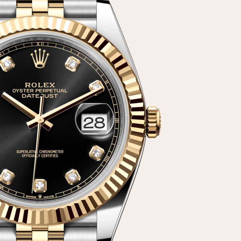 Front view of Rolex Datejust in Yellow Rolesor, m126333-0006 with green seal - Nam Sawang
