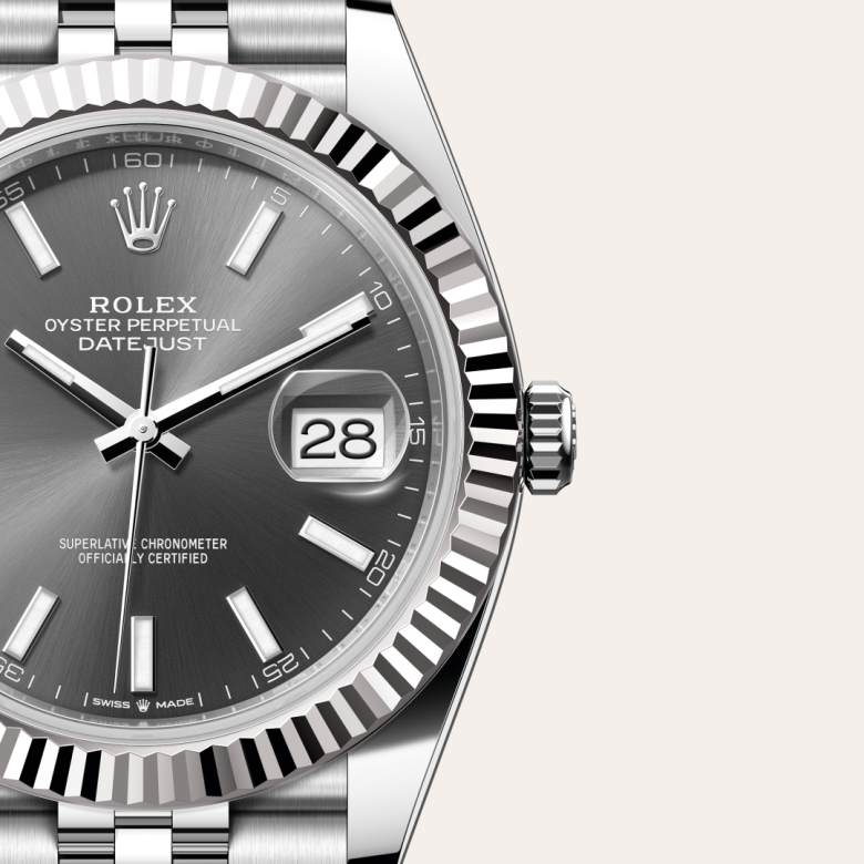 ด้านหน้า Rolex Datejust ในวัสดุ White Rolesor, m126334-0014 กับเหรียญรับประกันสีเขียว - นำสว่าง
