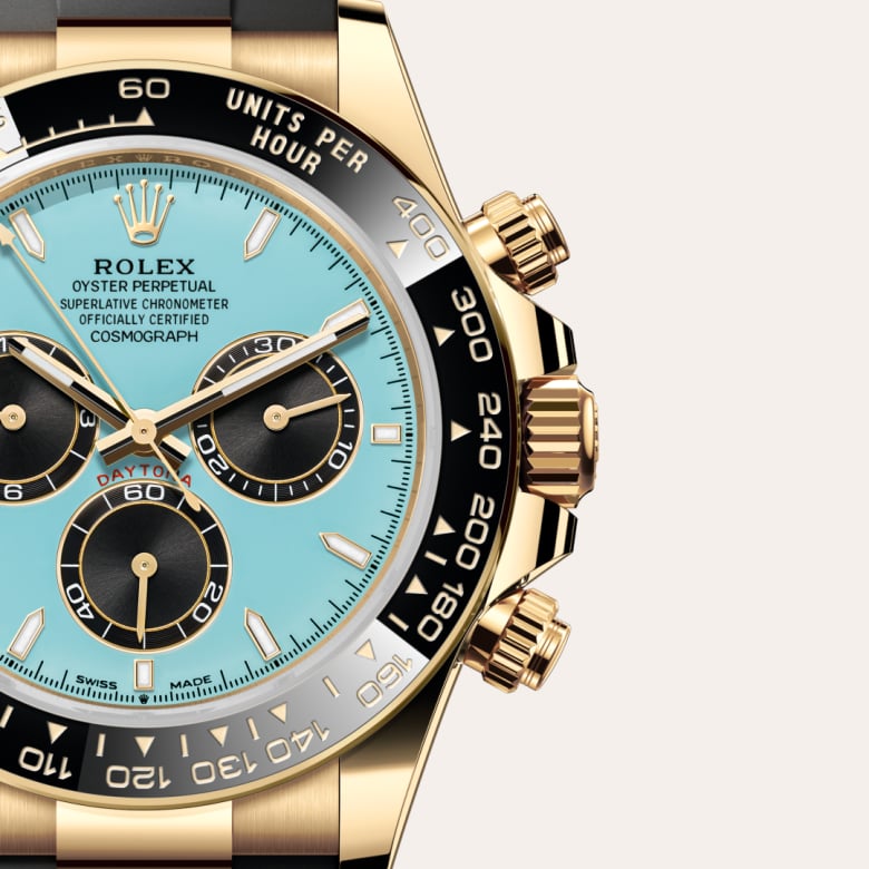 Front view of Rolex Cosmograph Daytona in 18 ct yellow gold, m126518ln-0014 with green seal - Nam Sawang
