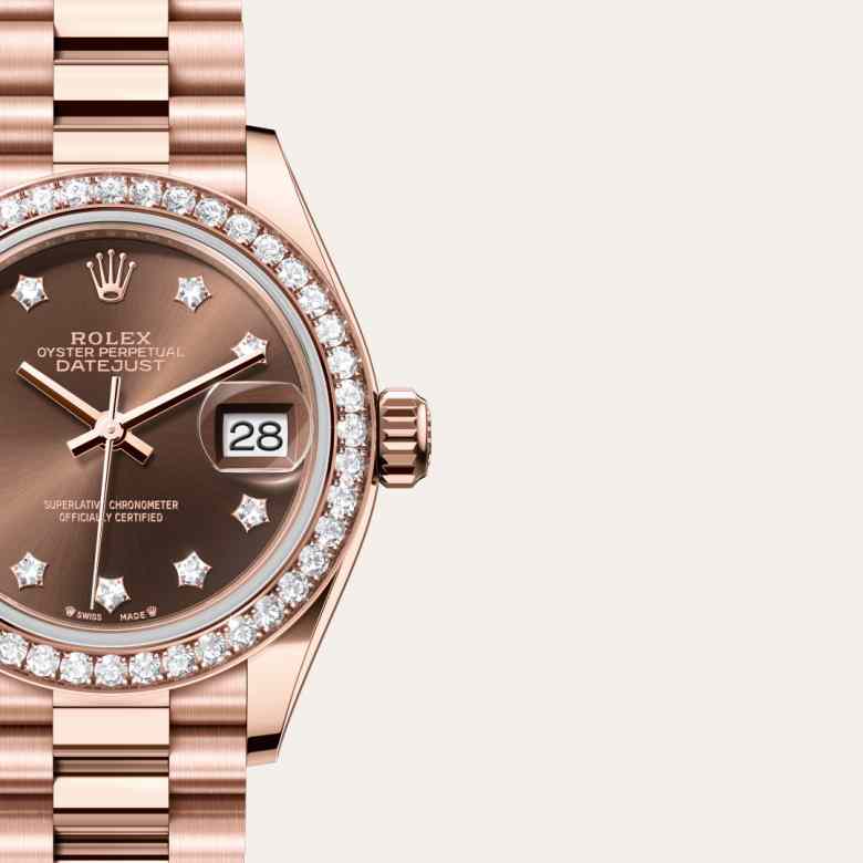 Front view of Rolex Lady-Datejust in 18 ct Everose gold, m279135rbr-0001 with green seal - Nam Sawang