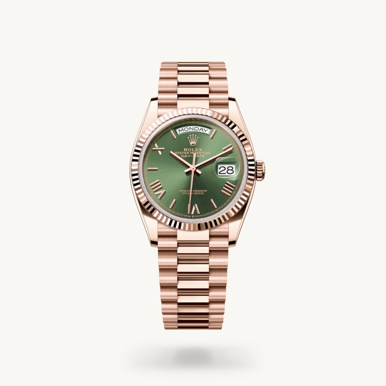 ด้านหน้า Rolex Day-Date ในวัสดุ เอเวอร์โรสโกลด์, m128235-0089 - นำสว่าง