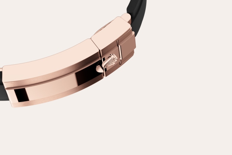 Rolex สาย Oysterflex - นำสว่าง