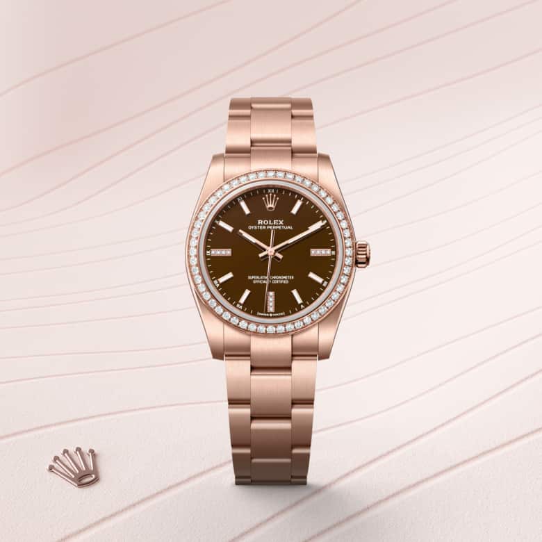 Front view of Rolex Oyster Perpetual in 18 ct Everose gold, m124245rbr-0001 - Nam Sawang