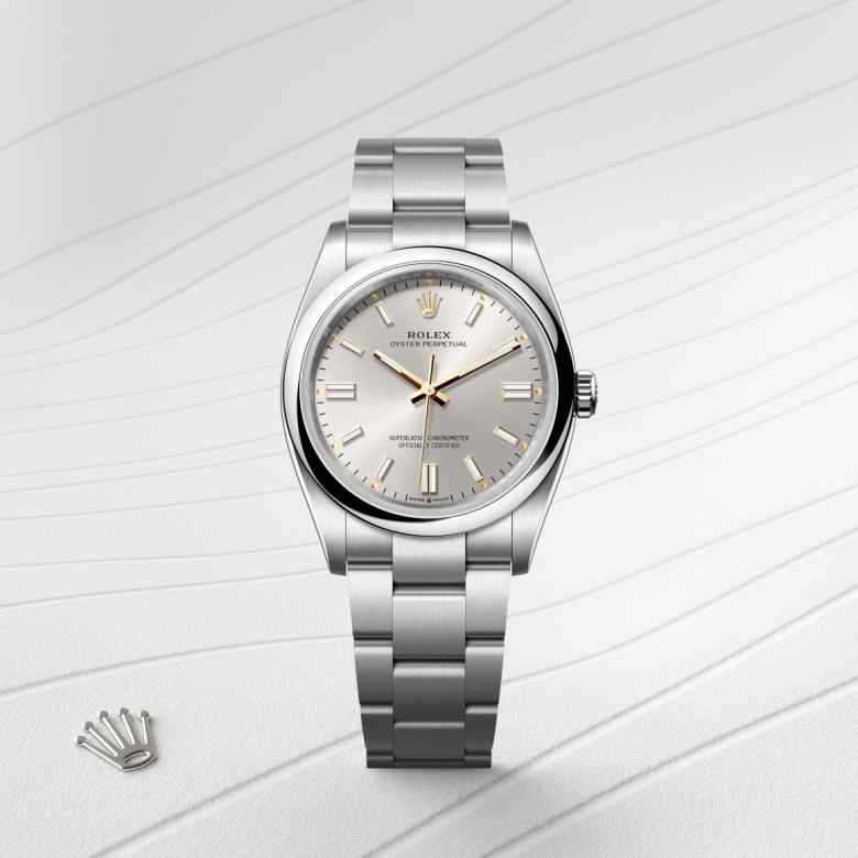 Front view of Rolex Oyster Perpetual in Oystersteel, m126000-0001 - Nam Sawang