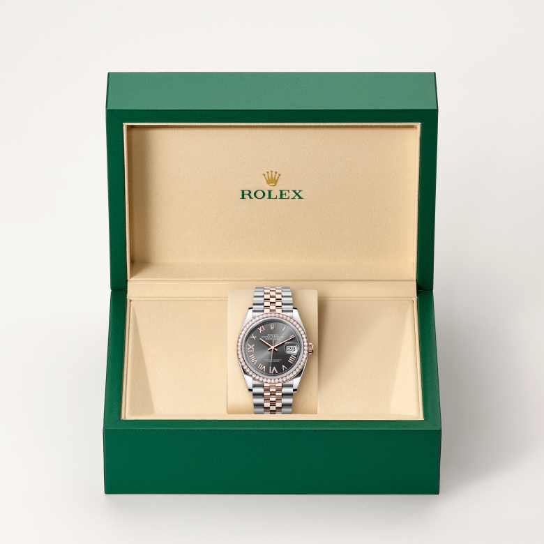 Front view of Rolex Datejust in Everose Rolesor, m126281rbr-0035 in the box - Nam Sawang