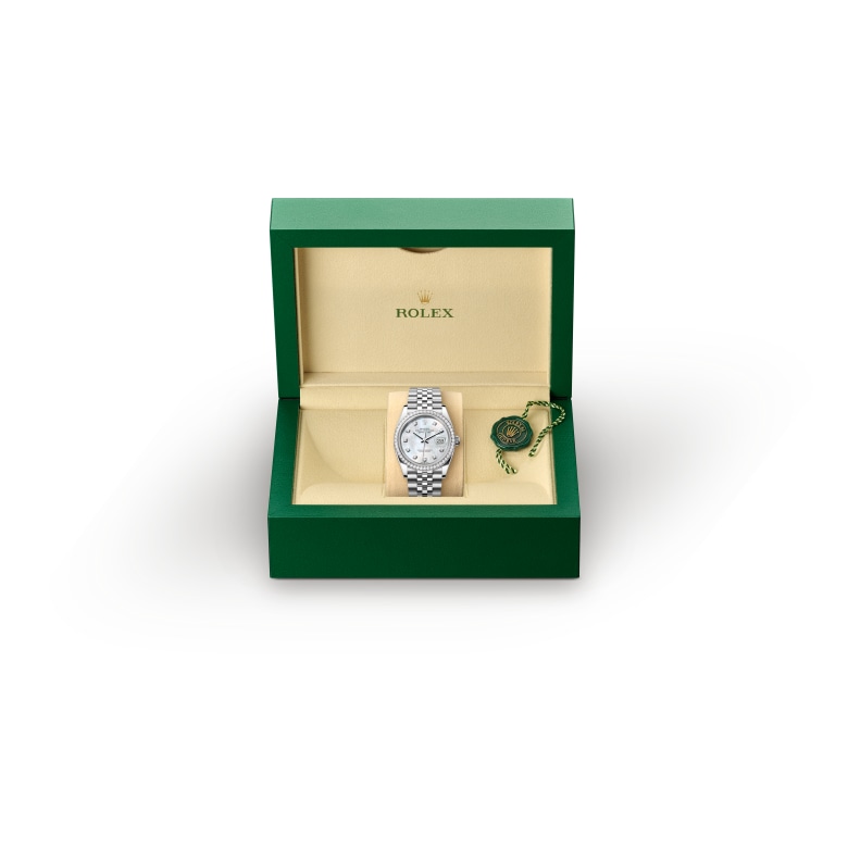 ด้านหน้า Rolex Datejust ในวัสดุ White Rolesor, m126284rbr-0011 ในกล่อง - นำสว่าง