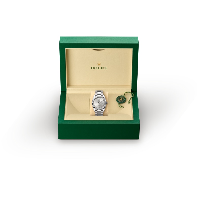 ด้านหน้า Rolex Day-Date ในวัสดุ 18 ct white gold, m128239-0005 ในกล่อง - นำสว่าง