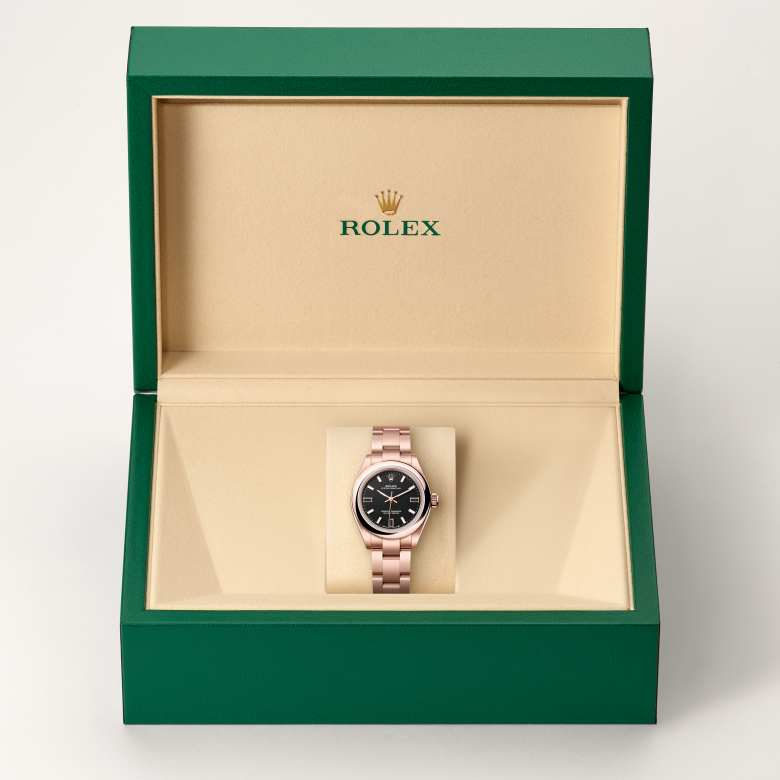 Front view of Rolex Oyster Perpetual in 18 ct Everose gold, m276205-0001 in the box - Nam Sawang