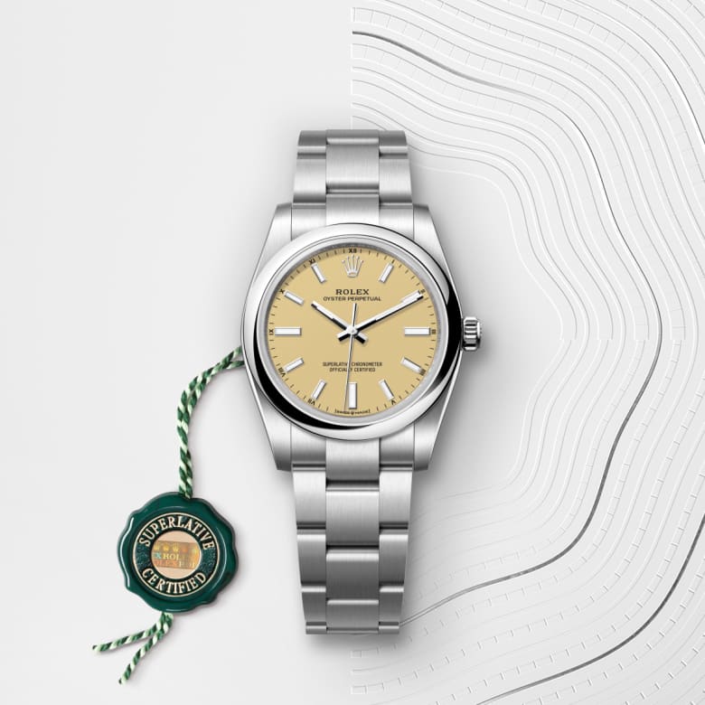 Front view of Rolex Oyster Perpetual in Oystersteel, m124200-0007 with green seal - Nam Sawang