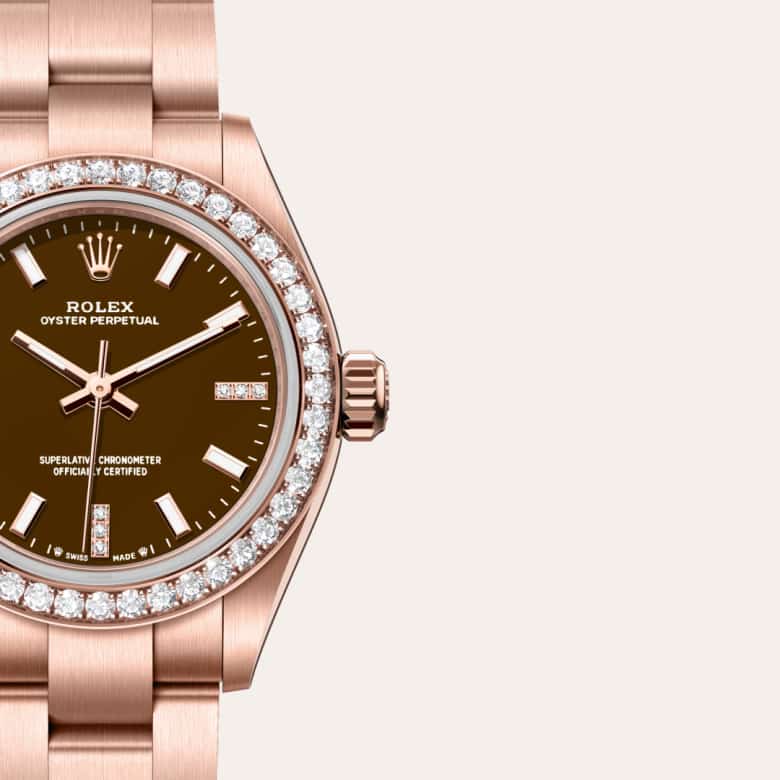 Front view of Rolex Oyster Perpetual in 18 ct Everose gold, m276245rbr-0002 with green seal - Nam Sawang