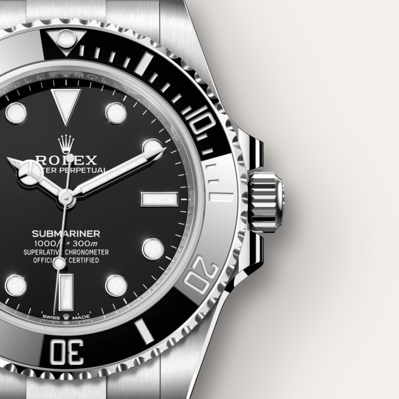 Up close of Rolex Submariner in Oystersteel, m124060-0001 - Nam Sawang