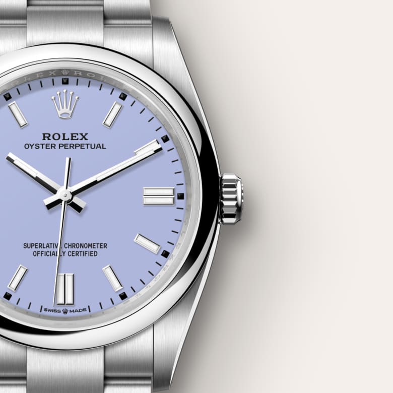 Up close of Rolex Oyster Perpetual in Oystersteel, m126000-0013 - Nam Sawang