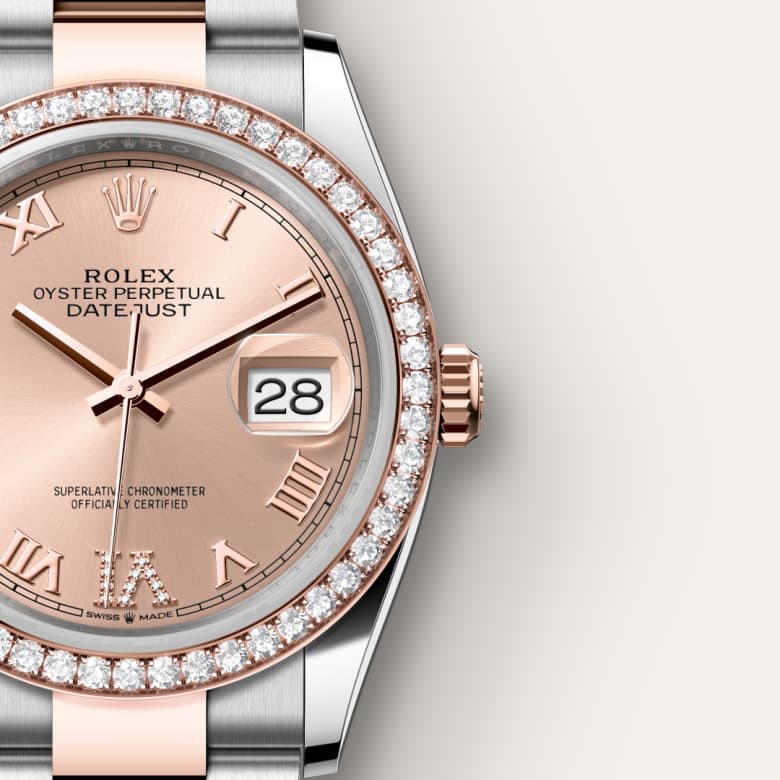Up close of Rolex Datejust in Everose Rolesor - combination of Oystersteel and Everose gold, m126281rbr-0016 - Nam Sawang