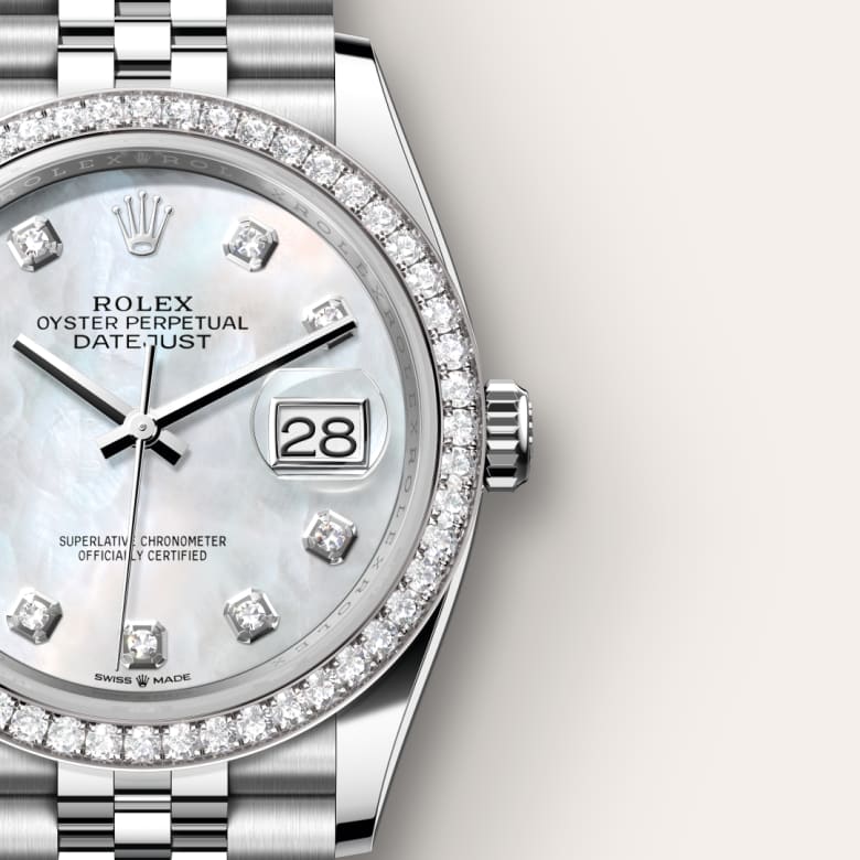 ด้านใกล้ Rolex Datejust ในวัสดุ White Rolesor, m126284rbr-0011 - นำสว่าง