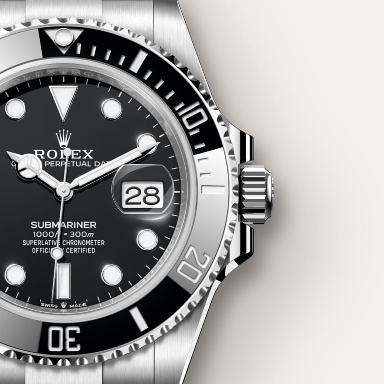 ด้านใกล้ Rolex Submariner ในวัสดุ Oystersteel, m126610ln-0001 - นำสว่าง
