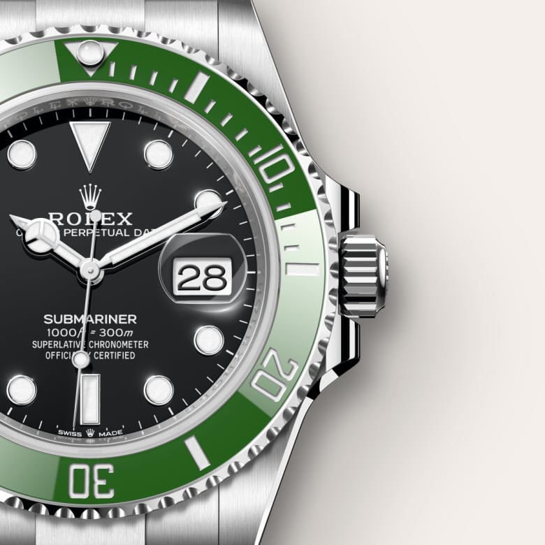 ด้านใกล้ Rolex Submariner ในวัสดุ Oystersteel, m126610lv-0002 - นำสว่าง