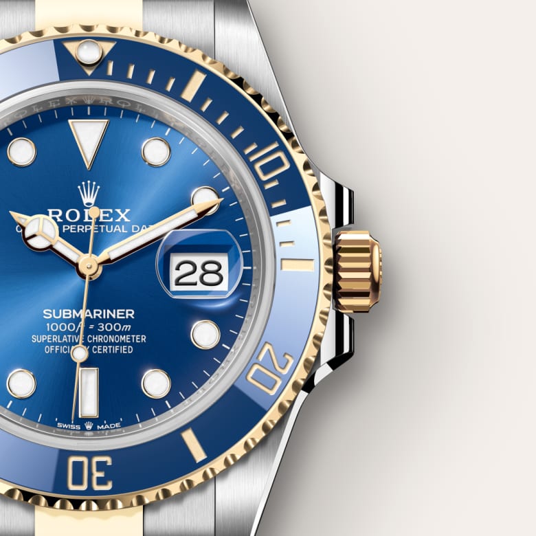 ด้านใกล้ Rolex Submariner ในวัสดุ Yellow Rolesor, m126613lb-0002 - นำสว่าง