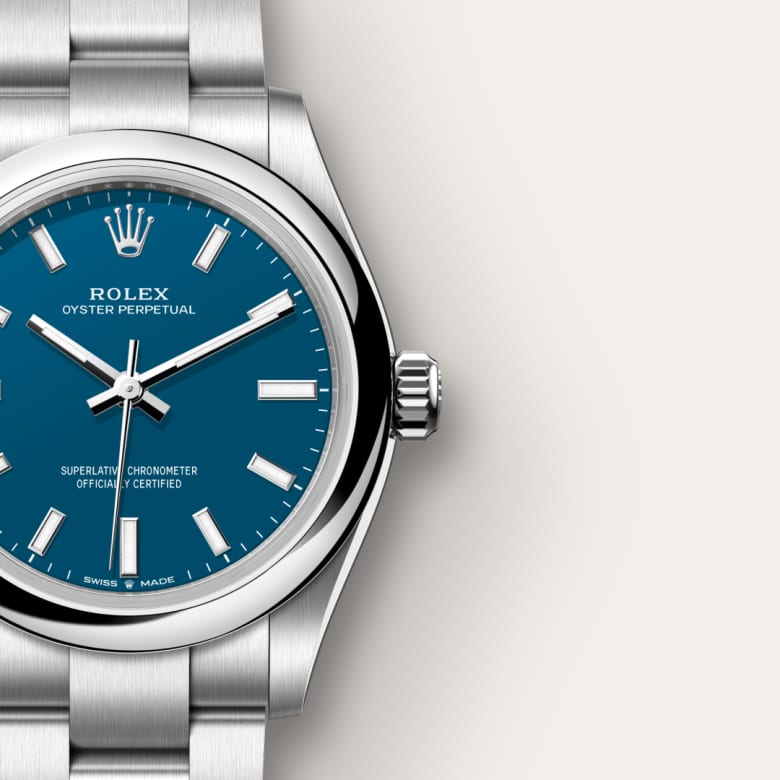 Up close of Rolex Oyster Perpetual in Oystersteel, m277200-0017 - Nam Sawang