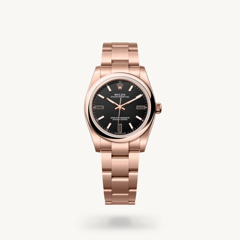 Front view of Rolex Oyster Perpetual in 18 ct Everose gold, m124205-0001 - Nam Sawang