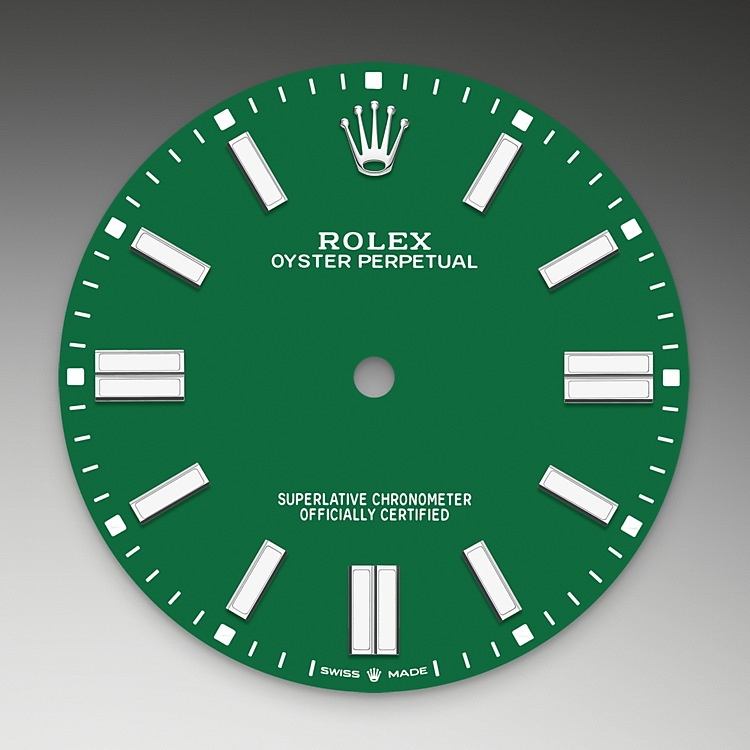 Rolex Oyster Perpetual in Oystersteel M124300 0005 Nam Sawang