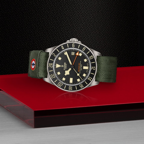 tudor Pelagos FXD GMT M2542G267NU-0002 ราคา ที่นำสว่าง thailand bangkok