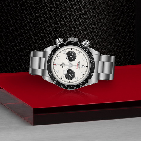 tudor Black Bay Chrono M79360N-0012 controller