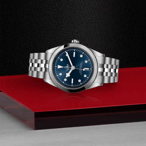 tudor Black Bay One 41 M79680-0005 controller