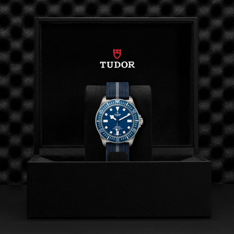 tudor Pelagos FXD M25707B/26-0001 ราคา ที่นำสว่าง thailand bangkok