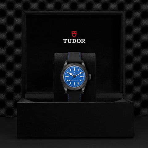 tudor Black Bay Ceramic M79210CNU-0007 ราคา ที่นำสว่าง thailand bangkok