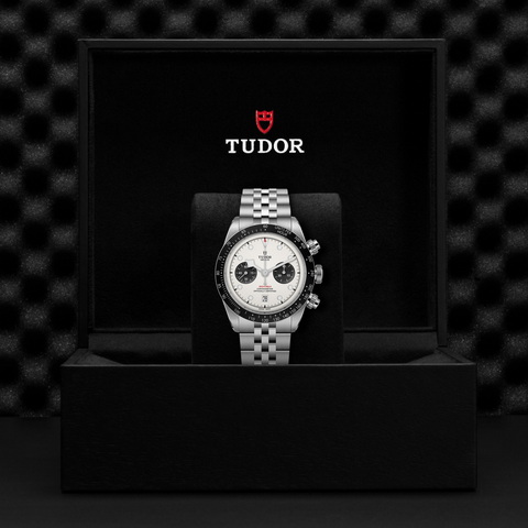 tudor Black Bay Chrono M79360N-0014 controller