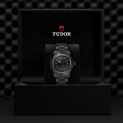 tudor Black Bay Ceramic M7941A1ACNU-0001 ราคา ที่นำสว่าง thailand bangkok