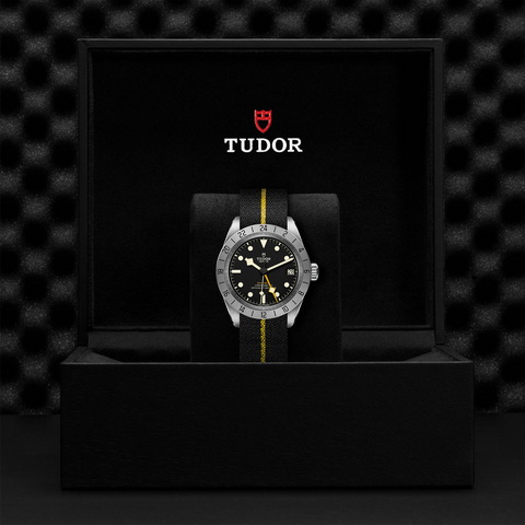 tudor Black Bay Pro M79470-0002 controller