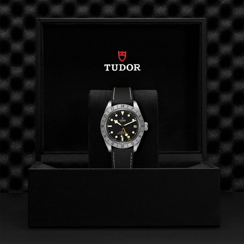tudor Black Bay Pro M79470-0003 controller