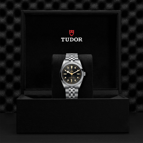 tudor Black Bay One 36 M79640-0004 controller