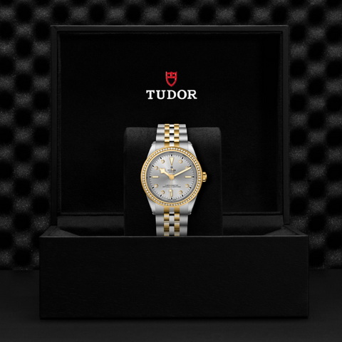 tudor Black Bay One 39 S&G M79673-0006 ราคา ที่นำสว่าง thailand bangkok