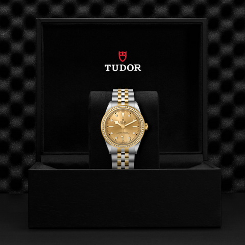 tudor Black Bay One 39 S&G M79673-0007 ราคา ที่นำสว่าง thailand bangkok
