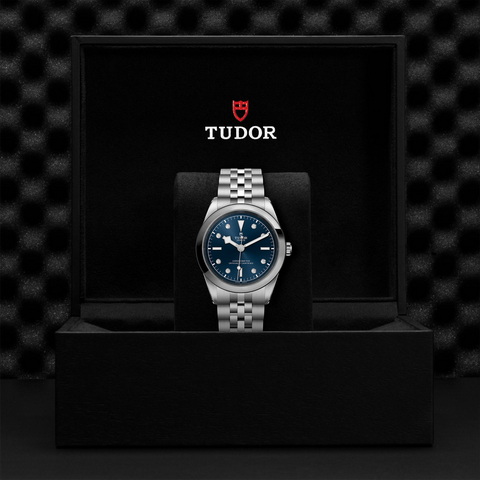 tudor Black Bay One 41 M79680-0005 controller