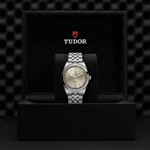 tudor Black Bay One 41 M79680-0006 controller