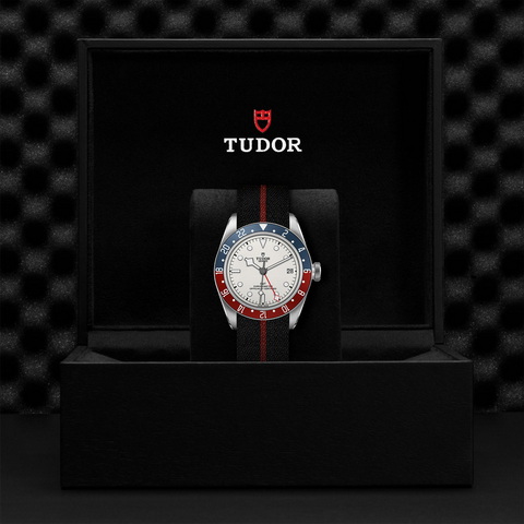 tudor Black Bay GMT M79830RB-0012 controller