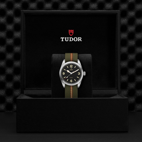 tudor Ranger M79930-0003 ราคา ที่นำสว่าง thailand bangkok