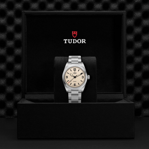 tudor Ranger M79930-0007 ราคา ที่นำสว่าง thailand bangkok