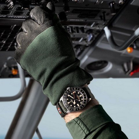 Tudor Pelagos FXD นำสว่าง